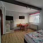 Jaskolka