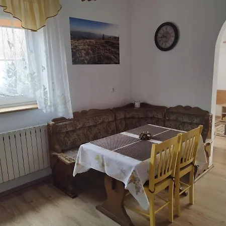 Jaskolka منزل للإقامة