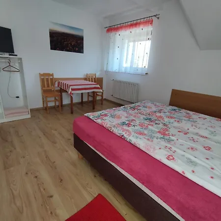 Jaskółka Habitación en casa particular Lądek-Zdrój